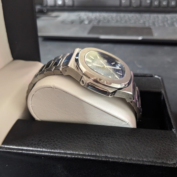 Custom Build "Seikonaut" with Blue Dial - Picture 2 of 4